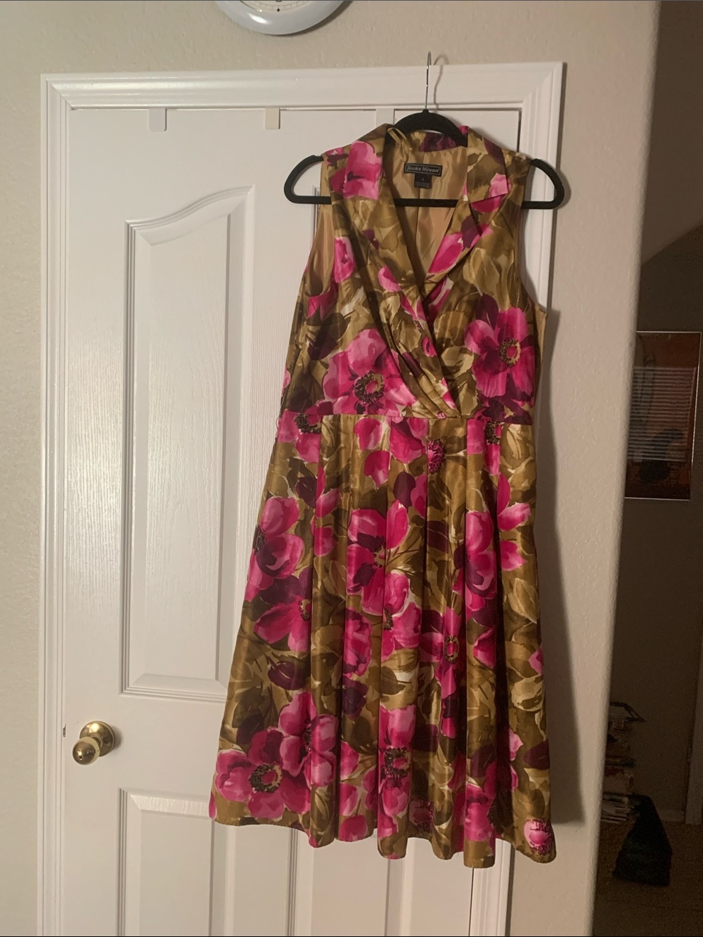 Jessica Howard Olive-Gold and Hot Pink Floral Sleeveless Midi Dress